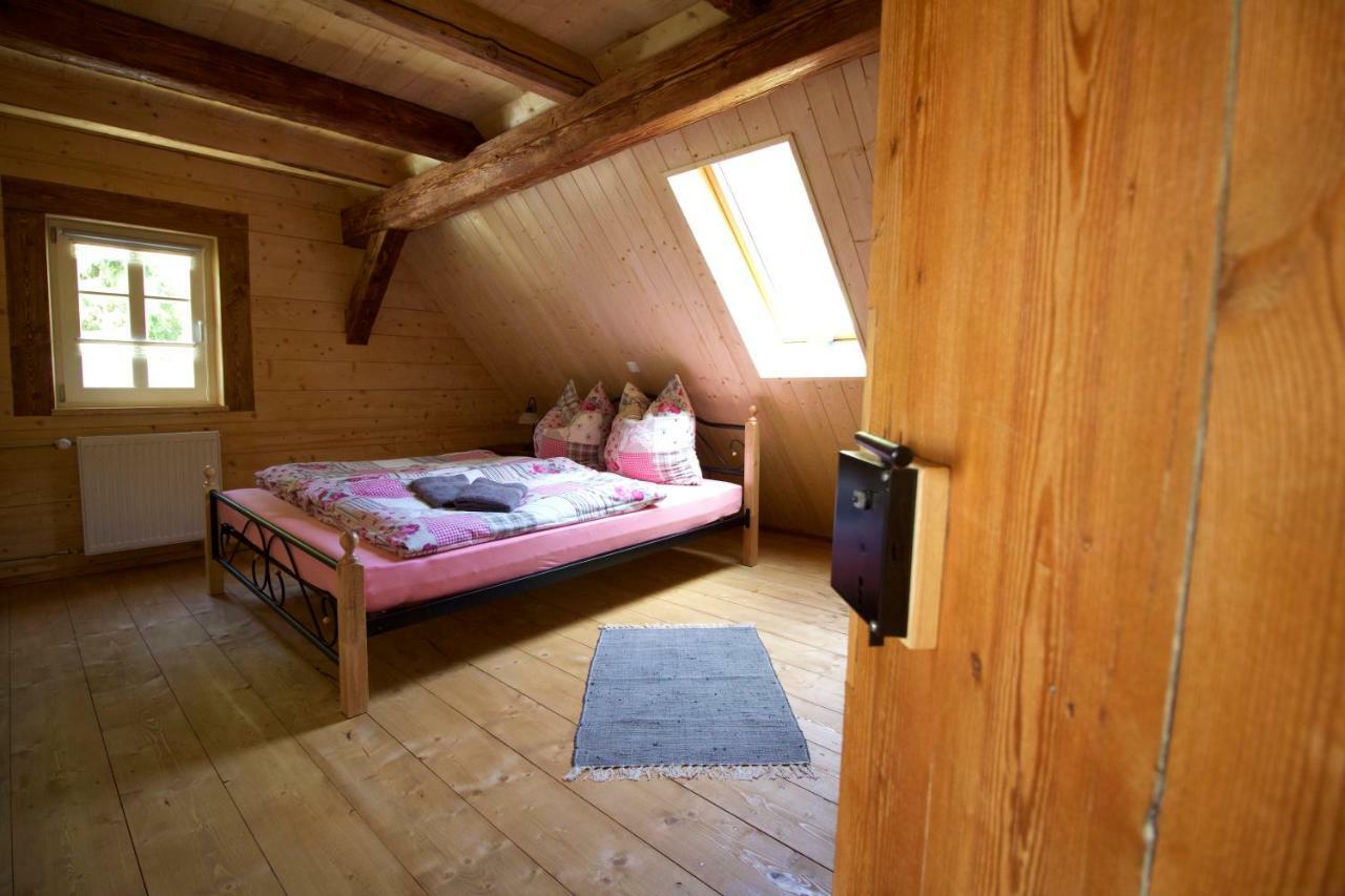 Ferienhaus Anno Dazumal, Wie Zu Opa'S Zeiten Klingenthal Eksteriør billede