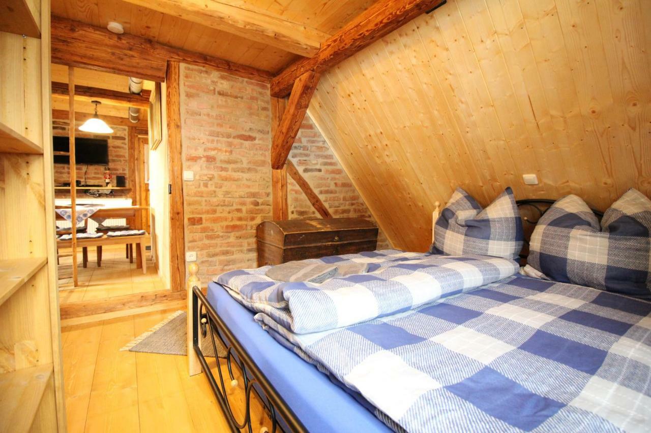 Ferienhaus Anno Dazumal, Wie Zu Opa'S Zeiten Klingenthal Eksteriør billede