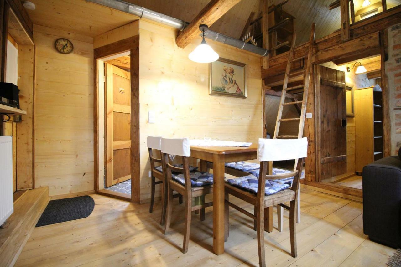 Ferienhaus Anno Dazumal, Wie Zu Opa'S Zeiten Klingenthal Eksteriør billede