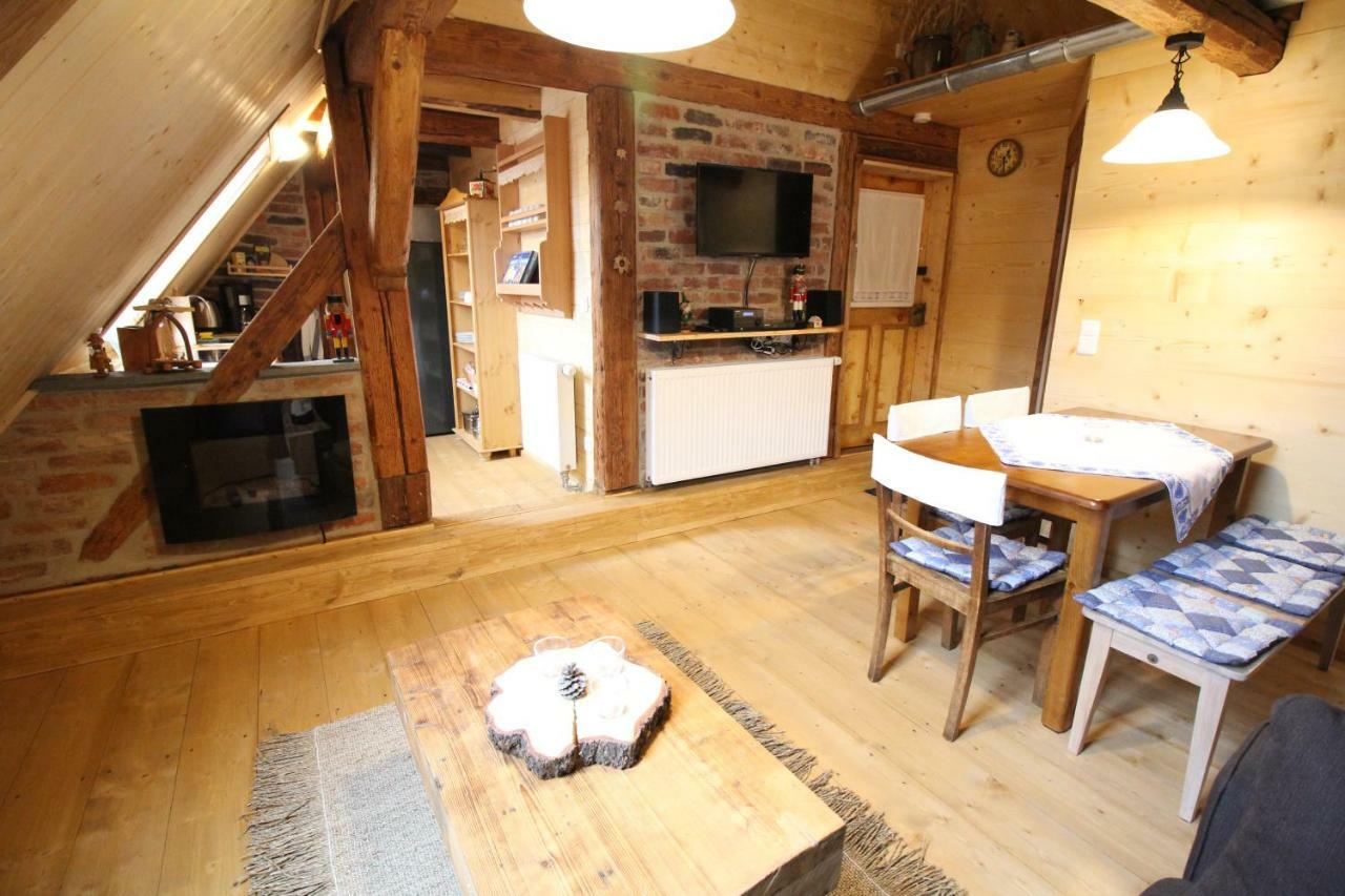 Ferienhaus Anno Dazumal, Wie Zu Opa'S Zeiten Klingenthal Eksteriør billede